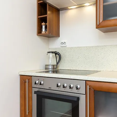 아파트 Cosy Next To Kadriorg Park *