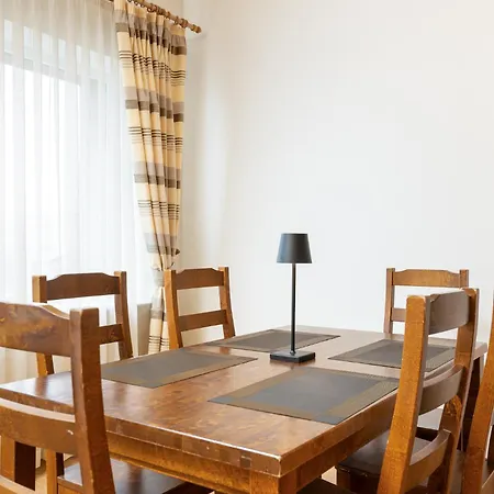 Апартаменти Cosy Next To Kadriorg Park *