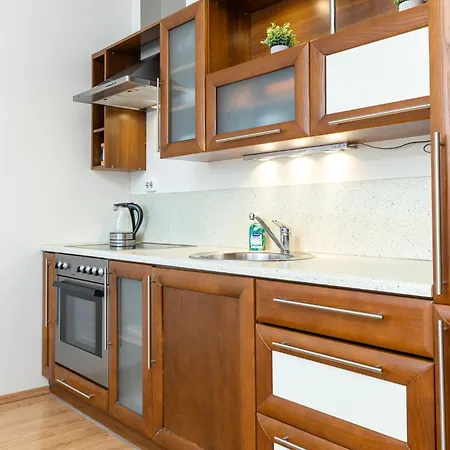 Апартаменти Cosy Next To Kadriorg Park Таллінн
