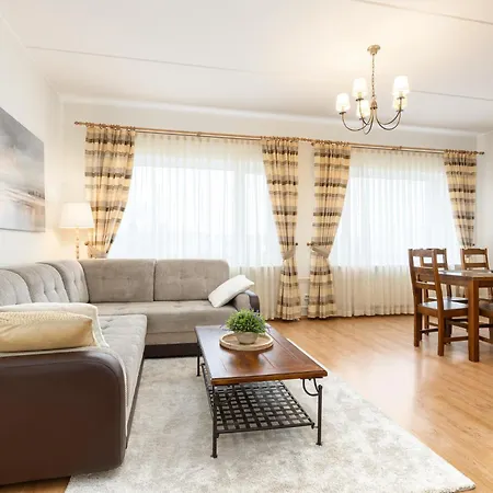 Апартаменти Cosy Next To Kadriorg Park *