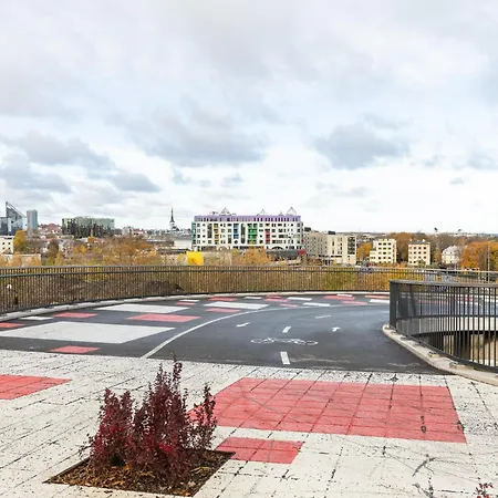 아파트 Cosy Next To Kadriorg Park