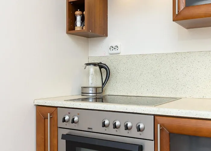 Апартаменты Cosy Next To Kadriorg Park *