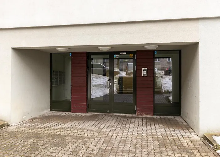 Cosy Next To Kadriorg Park Апартаменты *